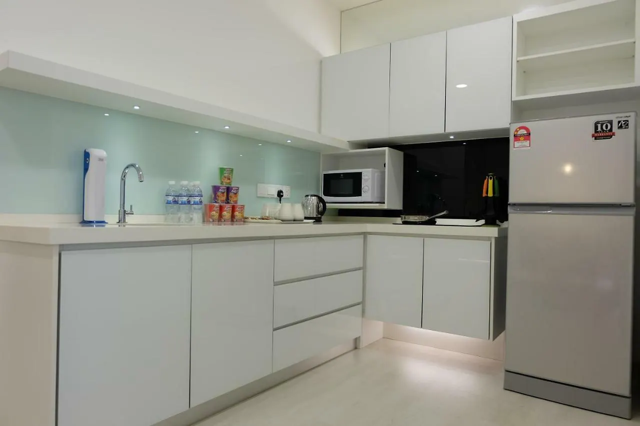 Karen'S Straits Garden Suite