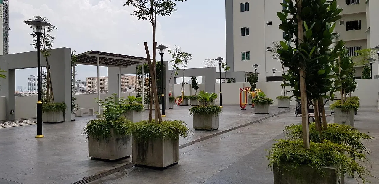 Karen'S Straits Garden Suite 公寓