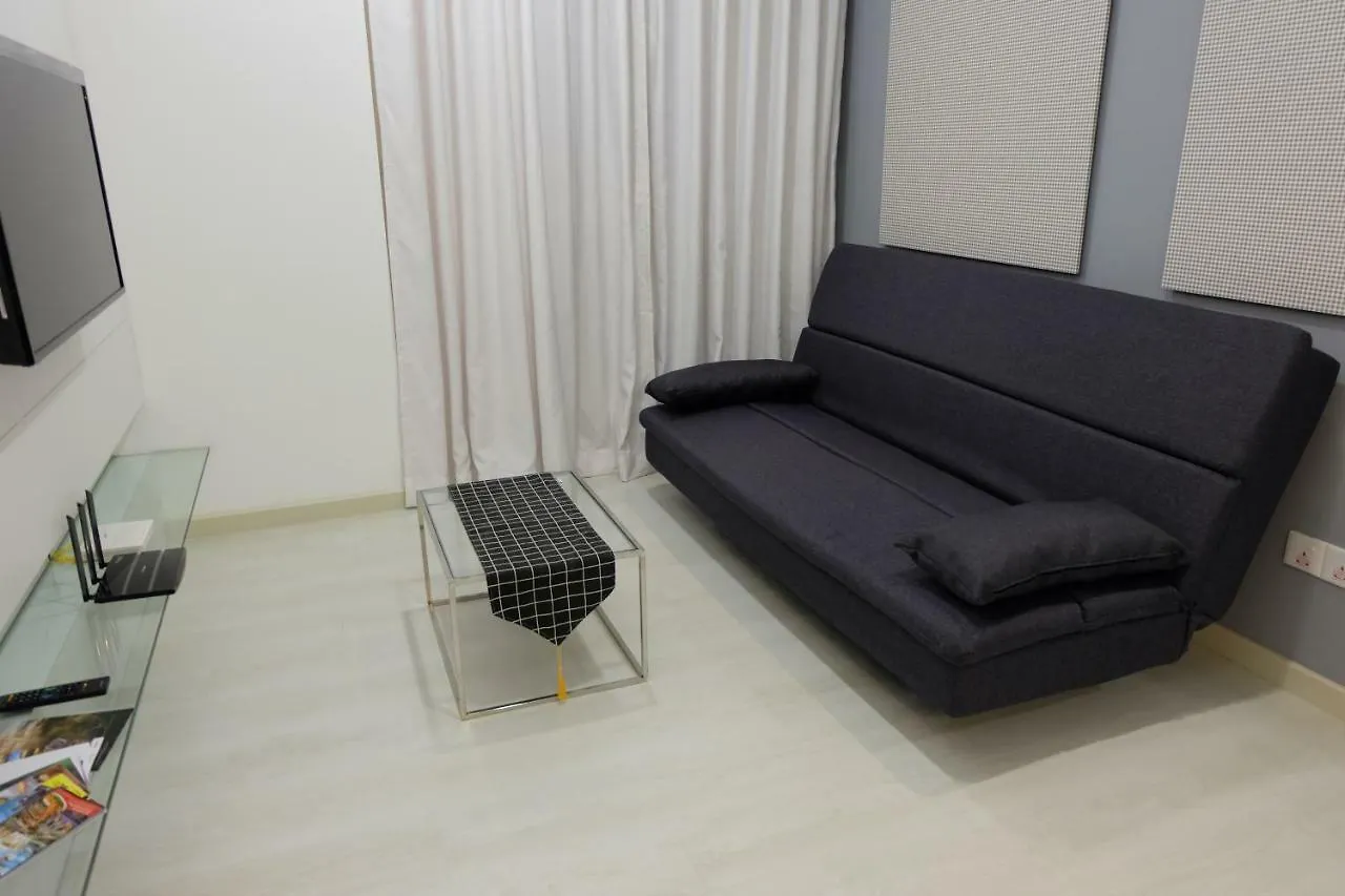 Karen'S Straits Garden Suite 公寓